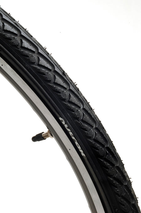 Nutrak - 700 x 38C Commuter tyre